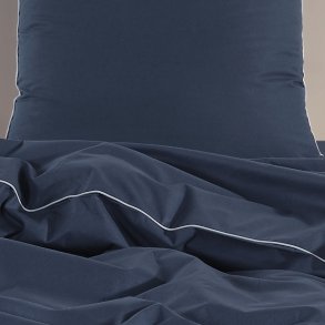 bySKAGEN Senget�j - Christina - Bomuld, M�rkebl� med lysebl� piping