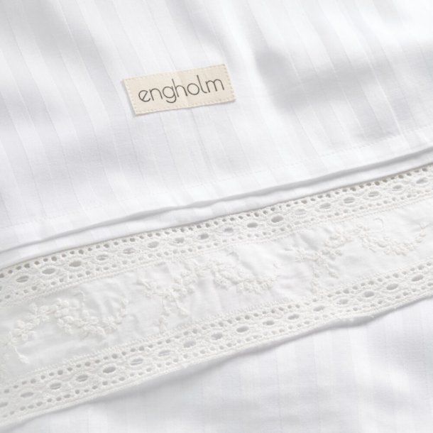 Senges�t i 100% Satinstribet bomuld - Hvid med blondekant