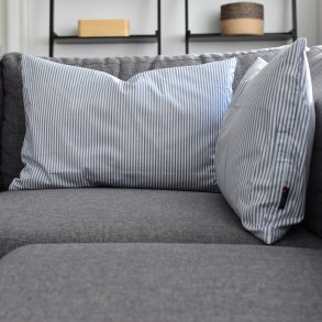 Pyntepude, Mille, Naturfyld, Mrkbl stribet