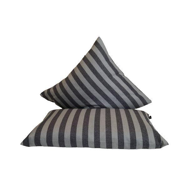 Pyntepude, Beijing, 48x48 cm, Sort/gr smal strib