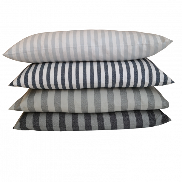 Pyntepude, Beijing, 48x48 cm, Sort/gr smal strib