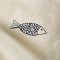 Stofserviet Atlantis m/broderi af bl� fisk, butter cream, B: 40 L: 40cm, Ib Laursen