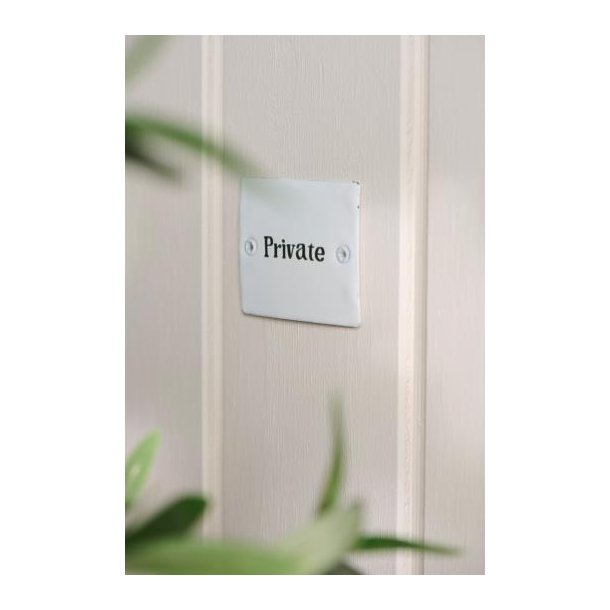Skilt emalje Private, Ib Laursen