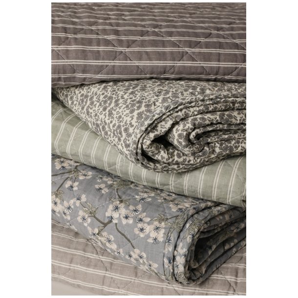 Vatt�ppe, Quiltet Ethnic, amalie-st�vet bl�, 140x180cm, Au Maison