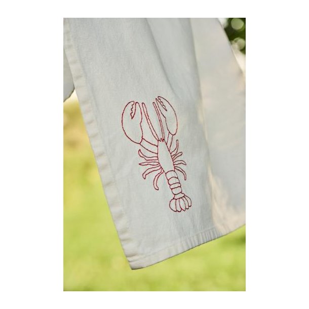 Viskestykke Atlantis m/broderi af hummer butter cream, B: 50 L: 70, Ib Laursen